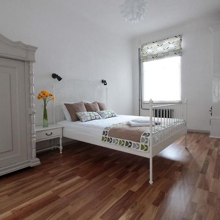 Charming 1Br Apartment With Bath In Quiet Center Of Ryga Zewnętrze zdjęcie